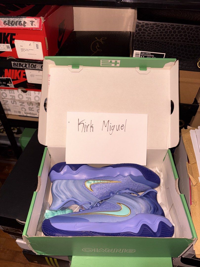 Giannis Immortality 4 “Royal Pulse” (Category: Casual Shoes) located in Manila. Submitted by saintkirrkkk (Listing ID 1466965381, Image 2). Description: BNEW with extra laces/complete sizes avail: 9.5 & 10.5 below srp authentic, money back if proven fake.