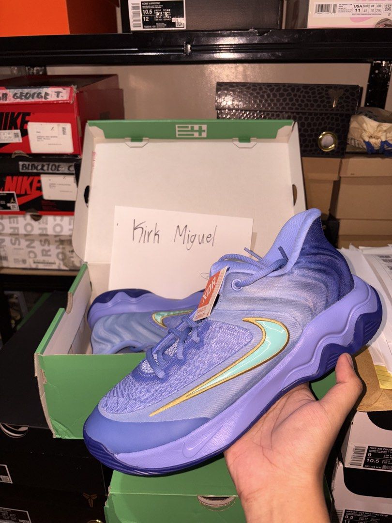 Giannis Immortality 4 “Royal Pulse” (Category: Casual Shoes) located in Manila. Submitted by saintkirrkkk (Listing ID 1466965381, Image 1). Description: BNEW with extra laces/complete sizes avail: 9.5 & 10.5 below srp authentic, money back if proven fake.