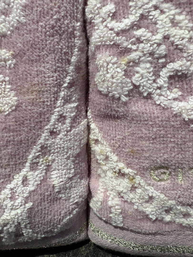 Givenchy Pink Heart Pattern Towel Set in Box (Category: Bedding & Towels) located in Manila. Submitted by foundhouseph (Listing ID 1466935227, Image 2). Description: - Brand: Authentic Givenchy - Item: Pink towel set with heart lace pattern, embroidered logo, and silver trim - Condition: Brand new in original box with store tag attached - Size: 36x40cm - Flaw Notice: Has minor yellowish spots from storage over time (please check close-up photos).