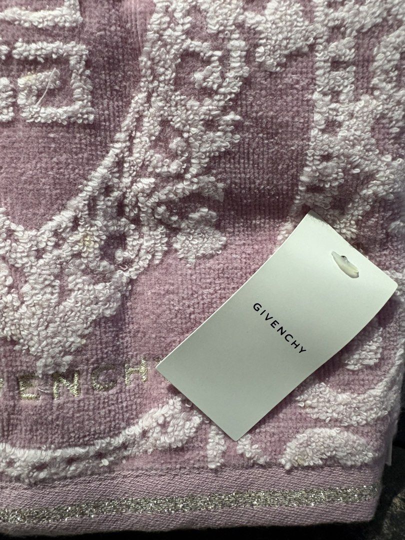 Givenchy Pink Heart Pattern Towel Set in Box (Category: Bedding & Towels) located in Manila. Submitted by foundhouseph (Listing ID 1466935227, Image 3). Description: - Brand: Authentic Givenchy - Item: Pink towel set with heart lace pattern, embroidered logo, and silver trim - Condition: Brand new in original box with store tag attached - Size: 36x40cm - Flaw Notice: Has minor yellowish spots from storage over time (please check close-up photos).