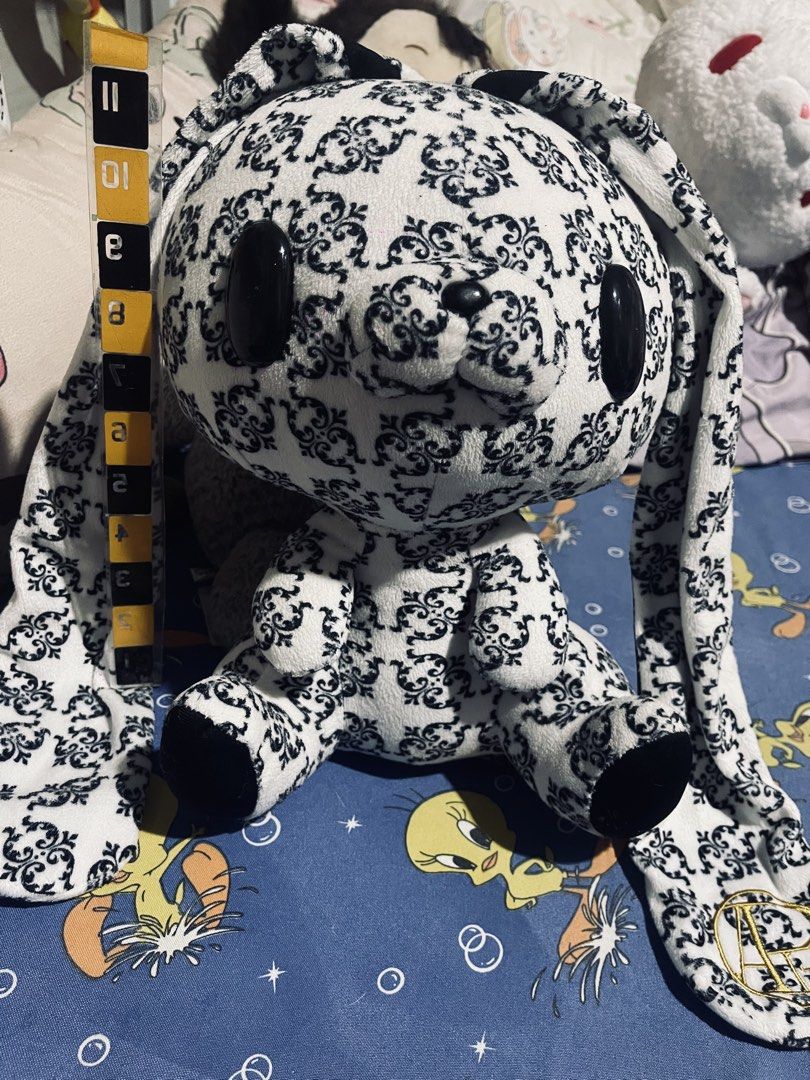Gloomy rabbit (Category: Vintage Collectibles) located in Muntinlupa City. Submitted by wgesez5uji (Listing ID 1466950563, Image 1). Description: in ver ygood condition issue:eyes with slight scratches not too visible.