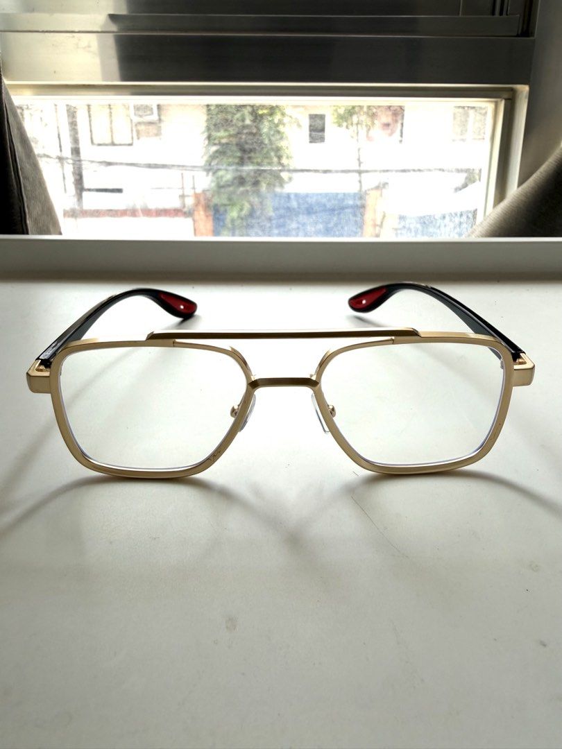 Gold Metal Geometric Large Frame Eyeglasses (Category: Sunglasses & Eyewear) located in Manila. Submitted by reszchebij00288 (Listing ID 1466813561, Image 3). Description: .