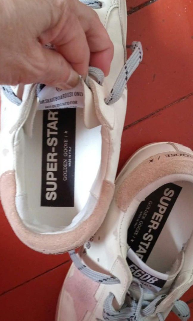 Golden goose (Category: Sneakers & Footwear) located in Quezon City. Submitted by nobledragon_555419 (Listing ID 1466817419, Image 3). Description: .