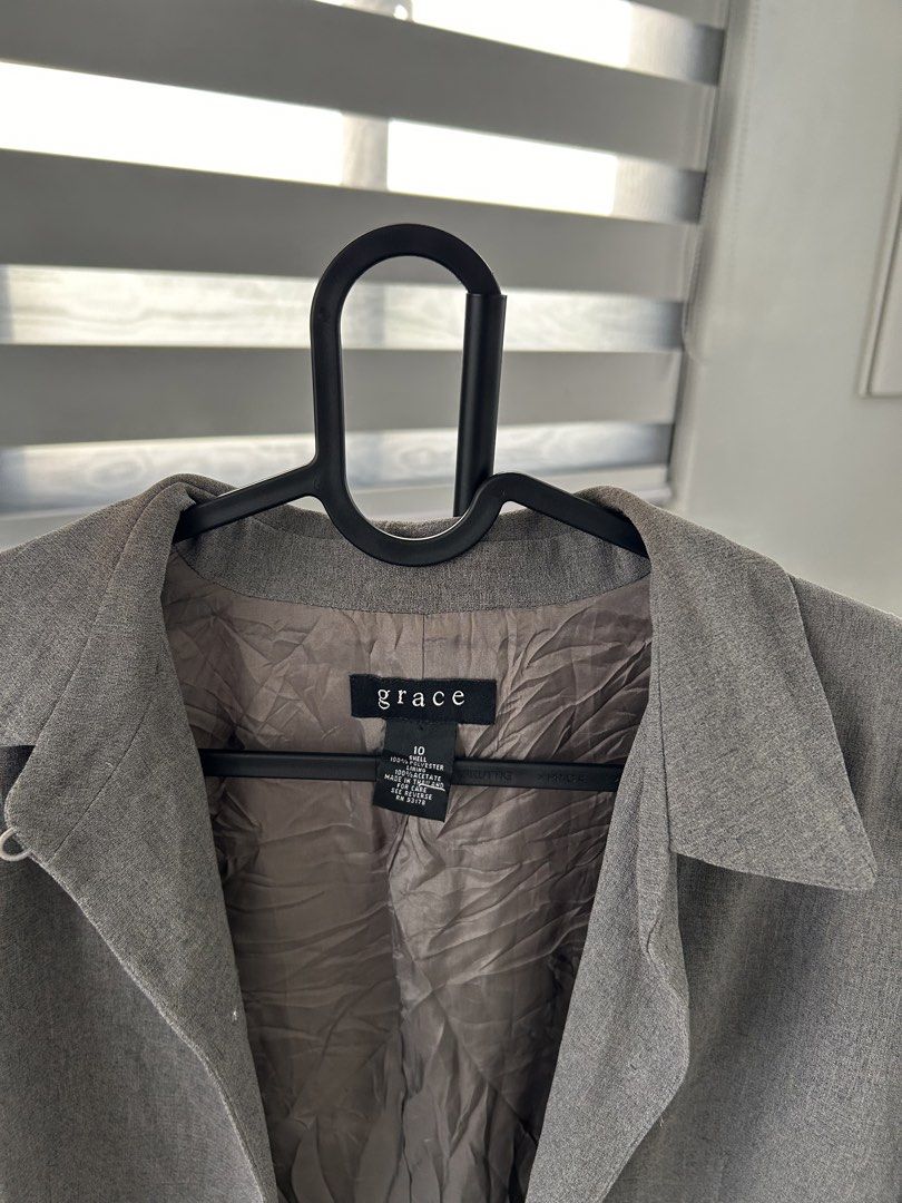 Grace Grey Blazer Jacket (S) (Category: Coats, Jackets and Outerwear) located in Dasmarinas. Submitted by sfclosetcleanup (Listing ID 1466846988, Image 2). Description: 16 x 22.