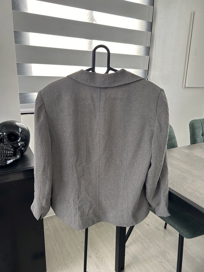 Grace Grey Blazer Jacket (S) (Category: Coats, Jackets and Outerwear) located in Dasmarinas. Submitted by sfclosetcleanup (Listing ID 1466846988, Image 3). Description: 16 x 22.