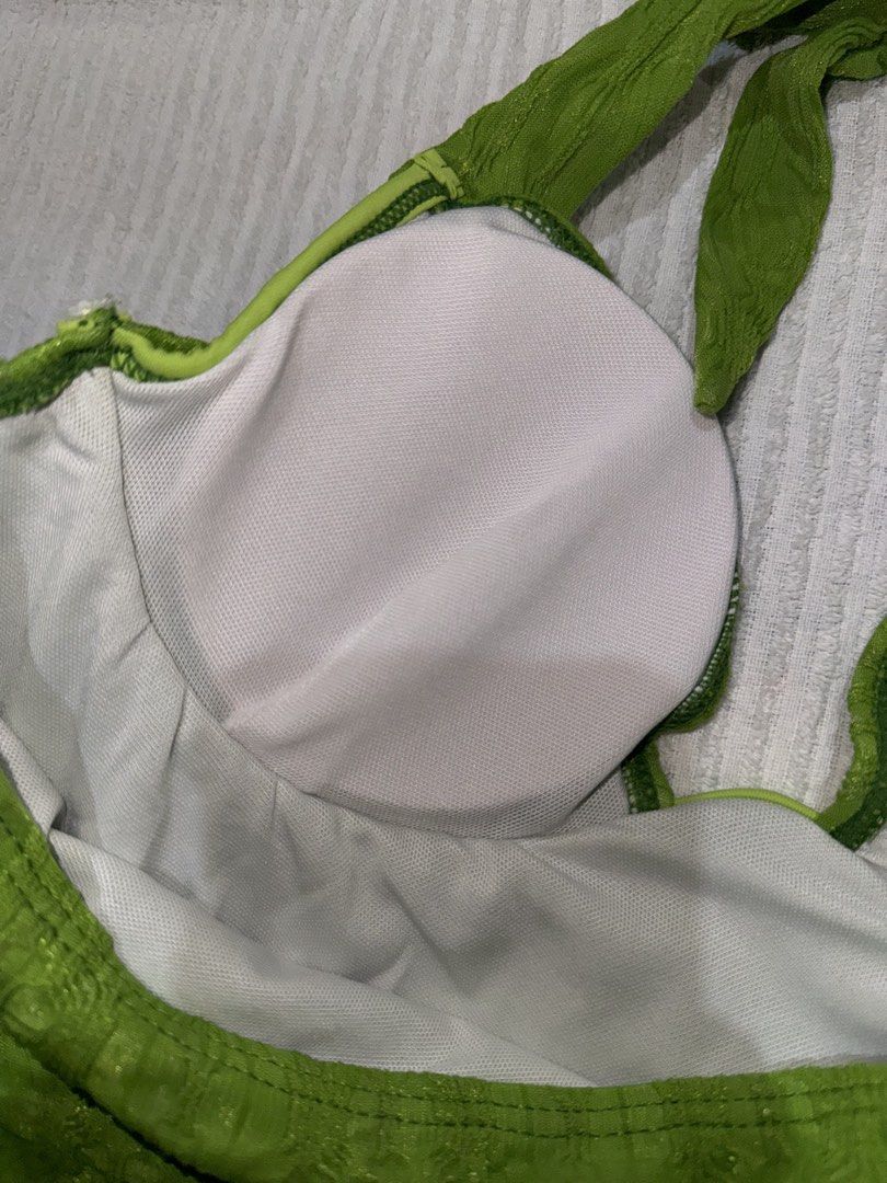 Green One Piece Swimwear (Category: Bikinis & Swimsuits) located in Naga. Submitted by sbcookieee (Listing ID 1466839433, Image 2). Description: .