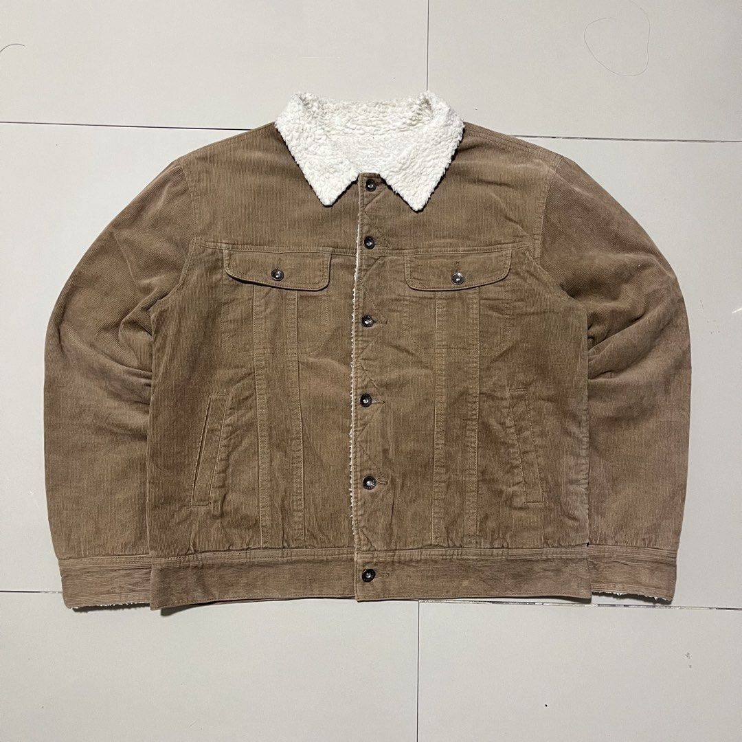 GU CORDUROY TRACKER JACKET (Category: Coats, Jackets and Outerwear) located in Manila. Submitted by balanse (Listing ID 1466898890, Image 2). Description: SIZE: M ON TAG DIMES: 23W X 25L EXCELLENT CONDITION. 9.9 HONEST COLOR RATE. NONE ANY ISSUE..