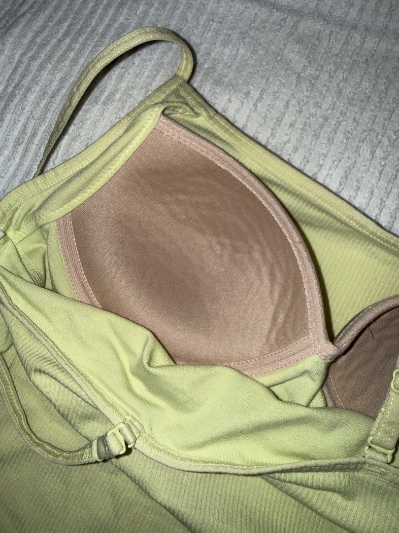 GU Green Tank Top (Category: Others Tops) located in Naga. Submitted by sbcookieee (Listing ID 1466841253, Image 3). Description: .