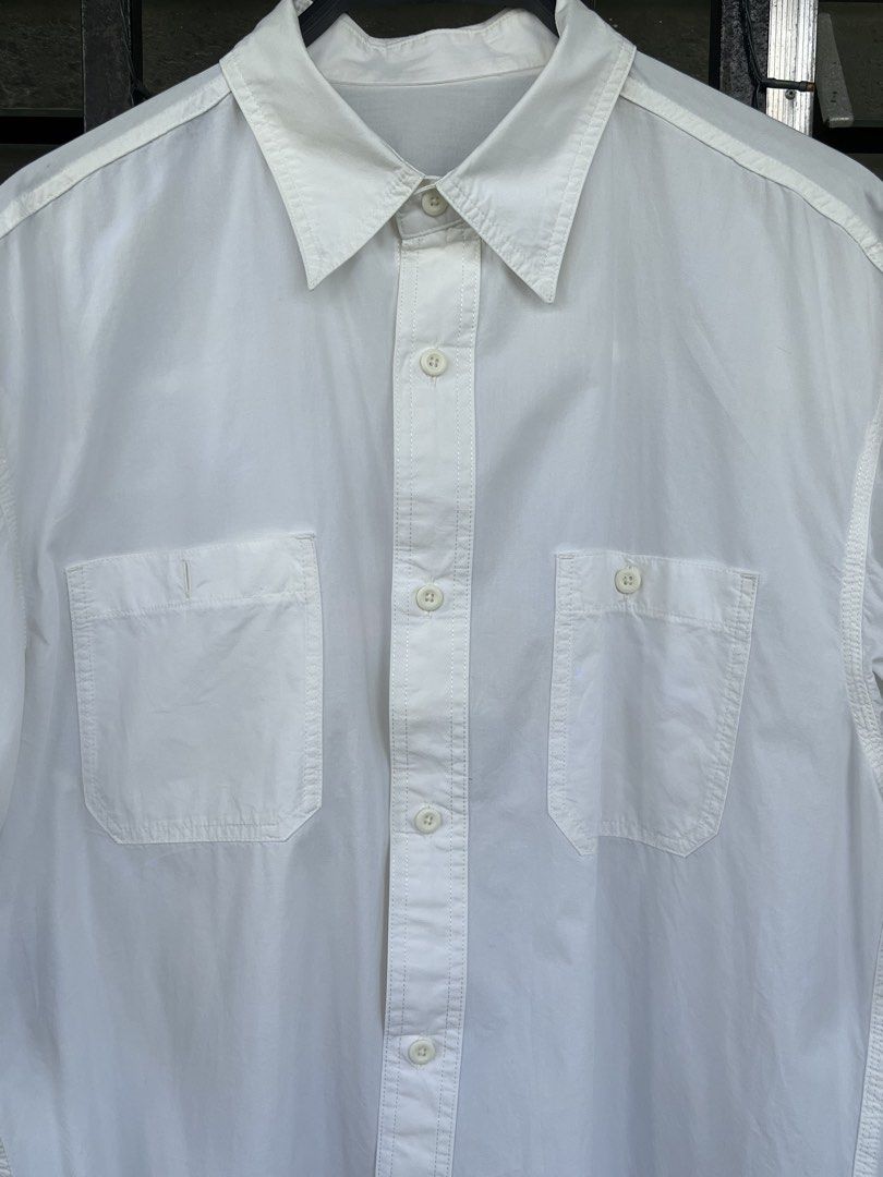 GU Oversized Shirt 100% Cotton (Category: Formal Shirts) located in Cavite. Submitted by slumbermanila (Listing ID 1466919078, Image 2). Description: GU Oversized Shirt 100% Cotton in good condition see photos for right measurements PSG not Ukay.