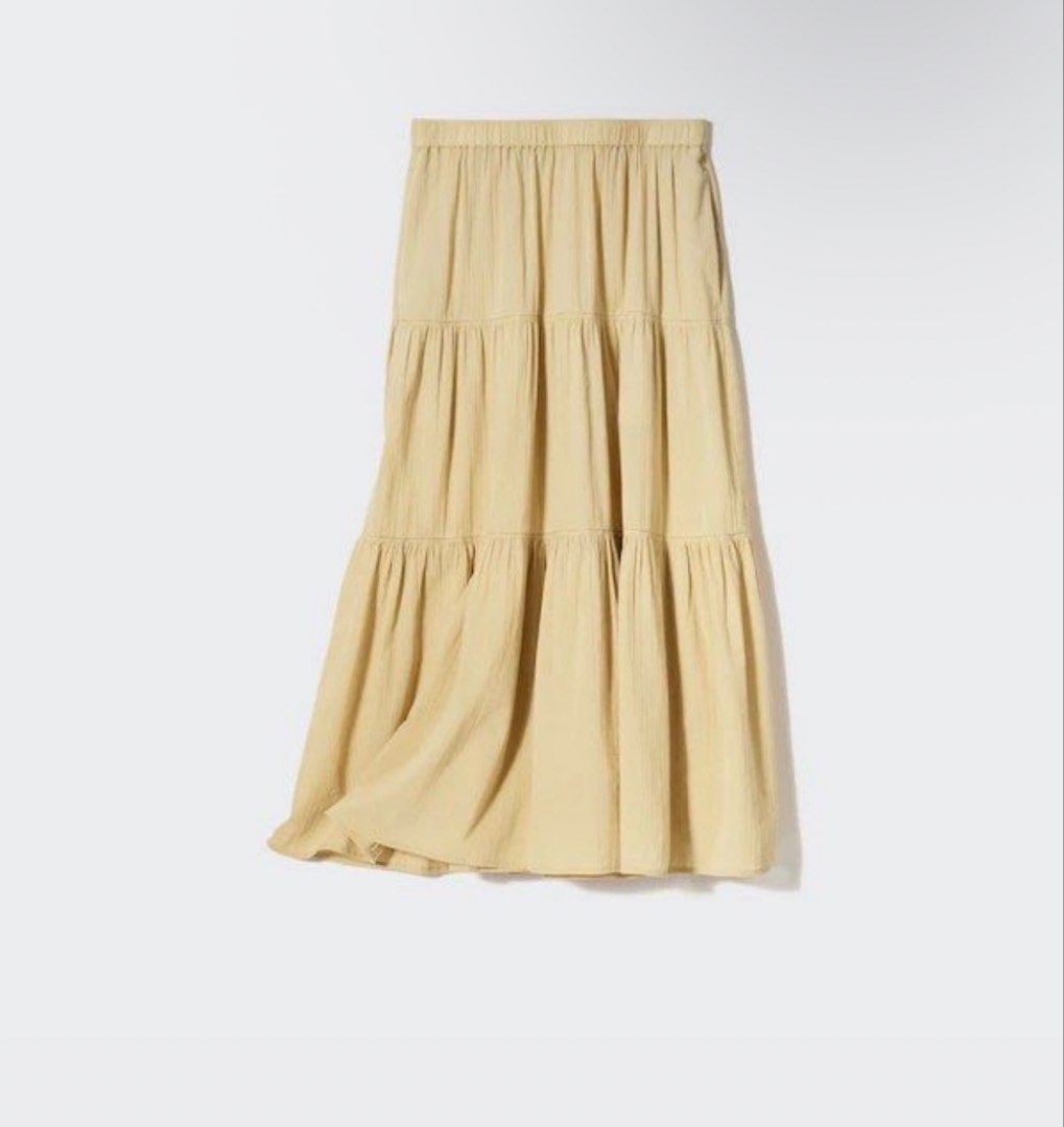 GU Tiered Maxi Skirt M Beige (Category: Skirts) located in Manila. Submitted by rfsdeclutteringggggg (Listing ID 1466923245, Image 1). Description: .