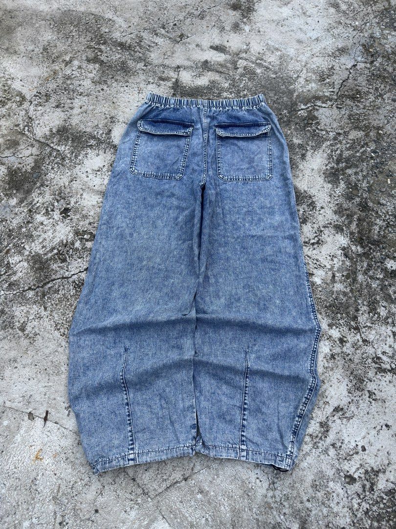 Gu Uniqlo Washed Denim (Category: Jeans) located in Panabo. Submitted by madfits.ph (Listing ID 1466968352, Image 2). Description: GU UNIQLO WASHED DENIM WAIST: GARTERIZED LENGTH: 39 THIGH:12 HEM: 9 ISSUE: NONE CONDITION: EXCELLENT.