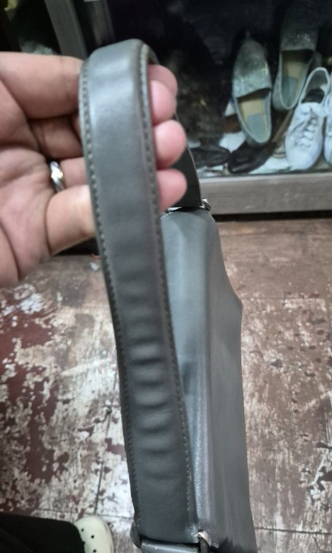 Gucci (Category: Luxury Bags & Wallets) located in Manila. Submitted by ertya (Listing ID 1466856164, Image 3). Description: faded no rubs gucci see photos.
