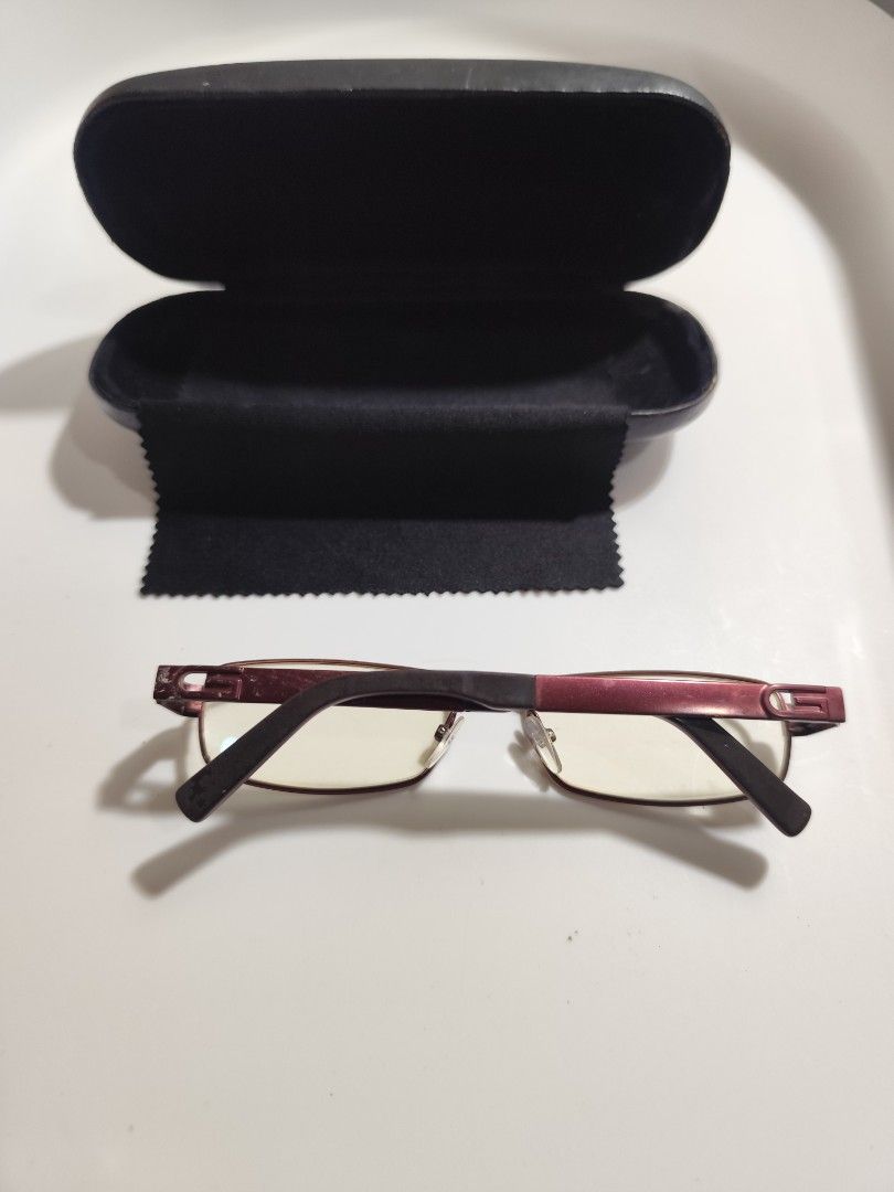 Gucci Frame Burgundy (Category: Sunglasses & Eyewear) located in Cebu City. Submitted by icoolectnsellect (Listing ID 1466903665, Image 2). Description: Issue: Minor Scratch, Dirt and RX lens. Bought at Garage Sale. Authenticity not Guaranteed, di ko alam if legit or Fake. Buy @ your own Risk. All EyeGlasses or Sun Glasses ay may Grado or Prescription Glasses. Please be careful para di masira mata nyo, you can change the lens and frame na lng kun