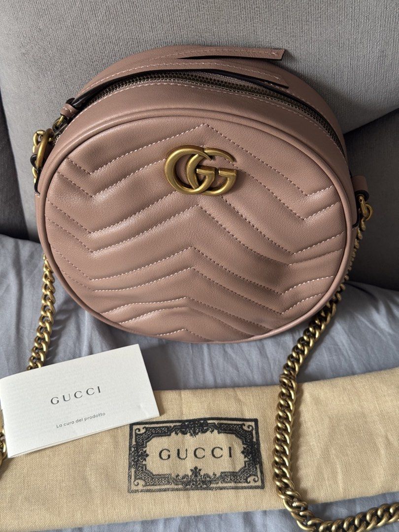 GUCCI MARMONT (Category: Luxury Bags & Wallets) located in Manila. Submitted by prettystuff1008 (Listing ID 1466813808, Image 2). Description: Still in good condition Hindi na ngagamit Minimal sign of use Selling very low.