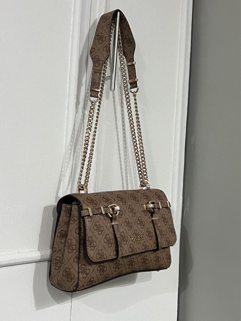 Guess Bag (Category: Luxury Bags & Wallets) located in Obando. Submitted by thea_pasa.bento.ig (Listing ID 1466912726, Image 2). Description: .