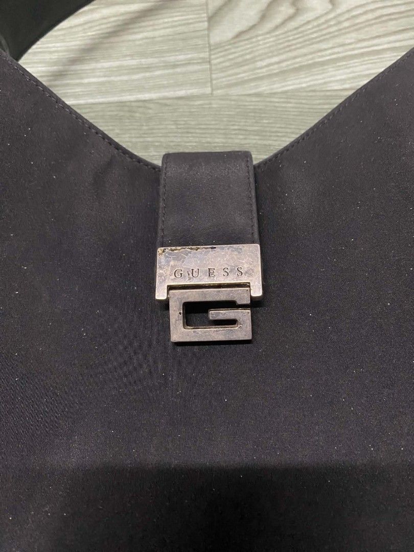 Guess kili bag (Category: Shoulder Bags) located in Pasig City. Submitted by jstnisidor81288 (Listing ID 1466918160, Image 2). Description: .