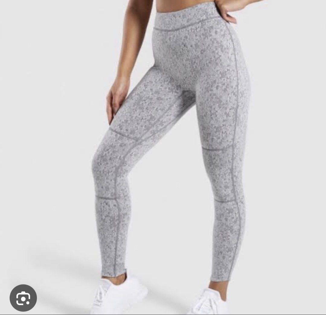 Gymshark Fleur Texture Light Grey Leggings (Category: Activewear) located in Pasig City. Submitted by sofgatch (Listing ID 1466850788, Image 3). Description: Gymshark Fleur leggings in light grey. .