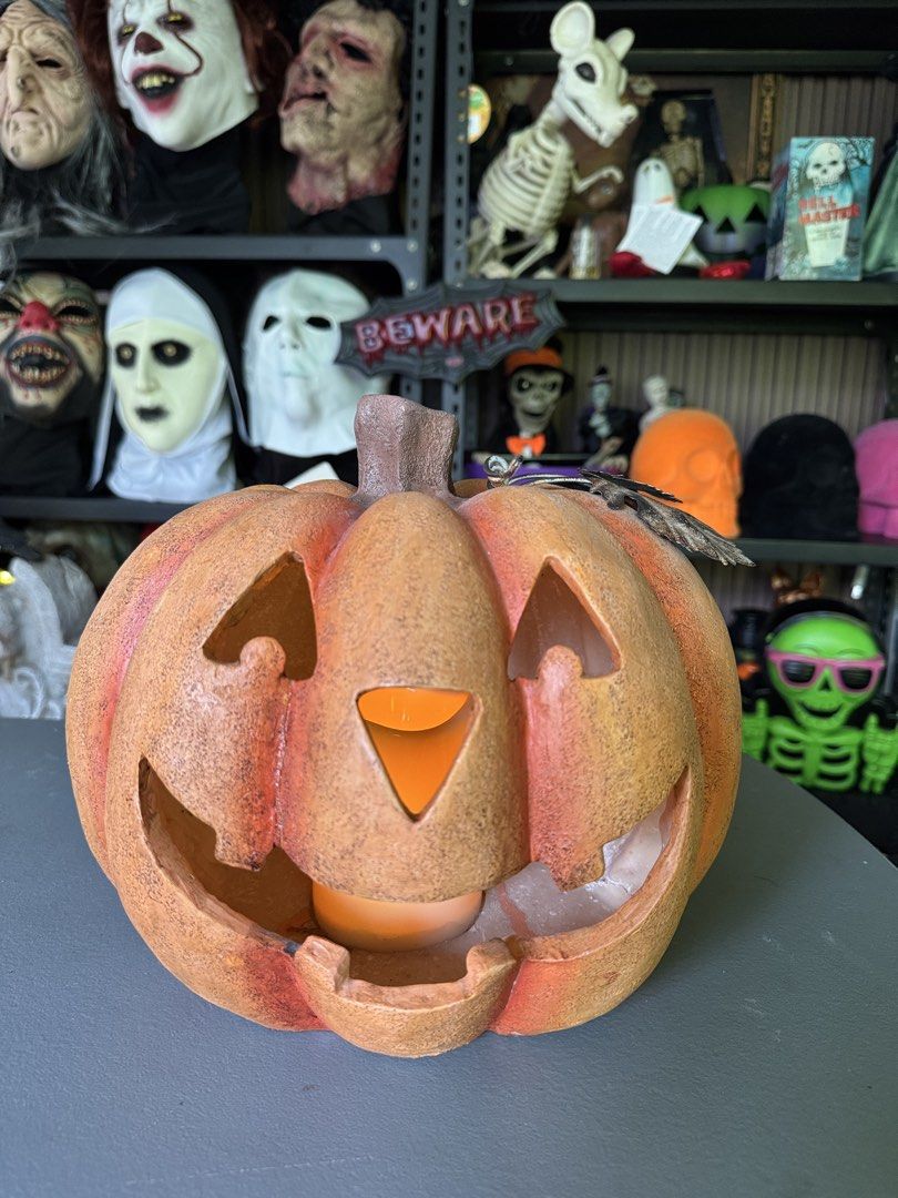 Halloween Hyde & EEK Lighted Pumpkins “As Is” (Category: Occasions & Party Supplies) located in Pasig City. Submitted by JMToysandCollectibles (Listing ID 1466811764, Image 2). Description: Halloween Hyde & EEK Lighted Big Pumpkins “AS IS” PHP 1,299 Made of Resin For Outdoor Issue: Glued Parts Pick up or Delivery: Lalamove MOP: Gcash/ BPI/ BDO.