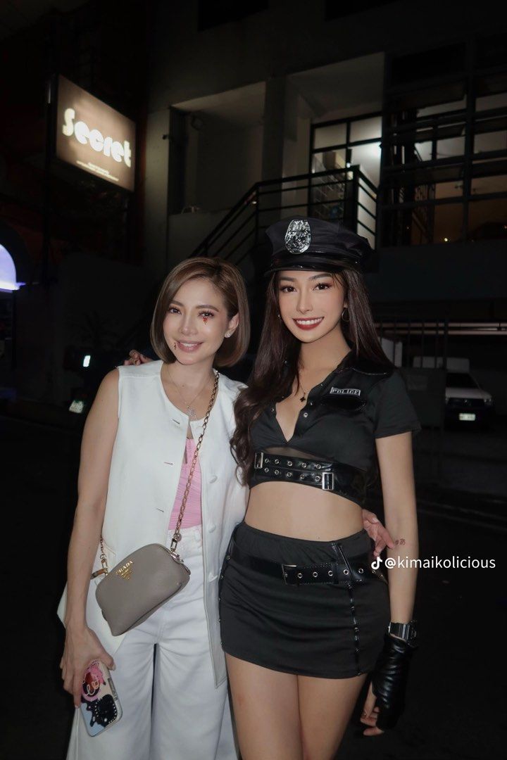[ RENT ]Halloween Police Costume ( Plus size also available) (Category: Others Tops) located in Manila. Submitted by takemythingsawayfromme (Listing ID 1466902820, Image 2). Description: HALLOWEEN 2026 🎃 👻 SIZES AVAILABLE • xs-m • l-xxl inclusions: - hat - top - skirt ( not avail for l-xxl) - belt - gloves additional 50 for : - walkie talkie - handcuffs - toy gun - stockings ( skintone/black) IMPORTANT ‼️ (for xs-m , u have the option to choose
