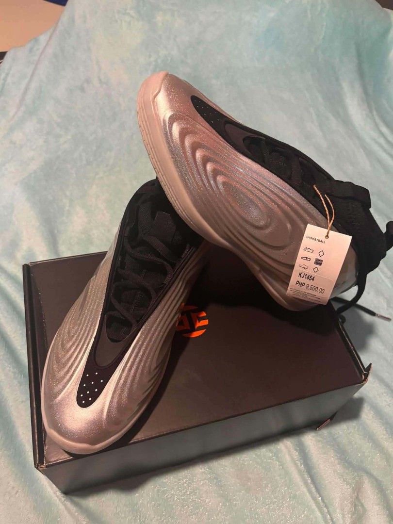 Harden Volume 10 (Category: Shoe inserts & accessories) located in Tarlac. Submitted by pct.selling (Listing ID 1466895337, Image 1). Description: Open for Negotiation.