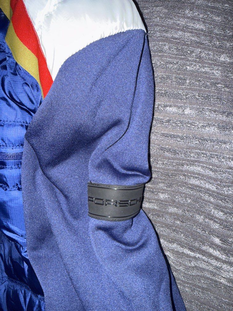 HEAD PORSCHE DESIGN PUFFER JACKET (Category: Community) located in Angeles City. Submitted by migs_font29 (Listing ID 1466848979, Image 2). Description: .