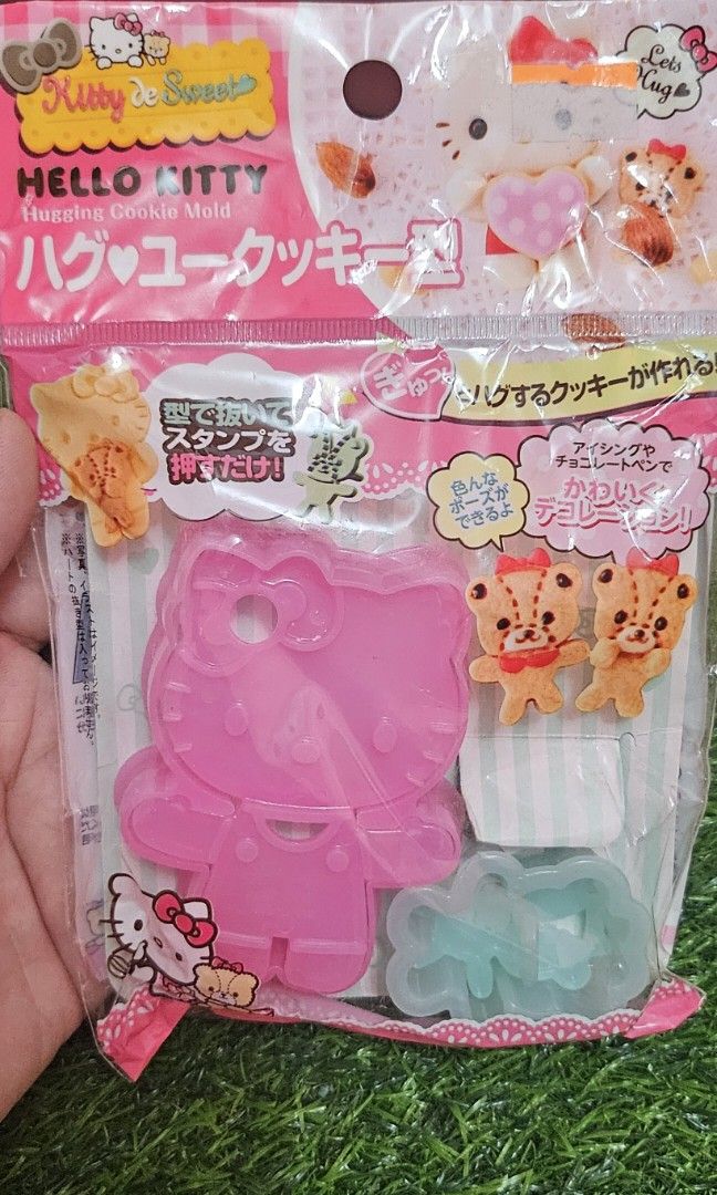 Hello kitty sanrio cookie cutter (Category: Homemade Bakes) located in Umingan. Submitted by liezelsona48963 (Listing ID 1466862127, Image 1). Description: bnew sanrio hello kitty cookie cutter mop gcash.