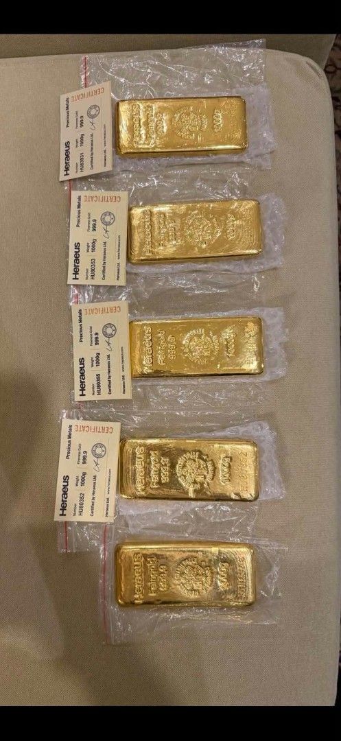 Heraeus 1000g Fine Gold Bars with Certificates (Category: Currency) located in Manila. Submitted by trumpisthedevil (Listing ID 1466866210, Image 1). Description: Heraeus 1000g Fine Gold 999.9 Fine Gold Authentication: Individual certificates included, serial numbers match packaging Storage: Stored securely in pristine condition Available for purchase individually or as a lot of 5 Meet-up only for a secure and smooth deal 8,900,000 each 44,500 00