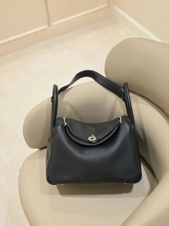 (Category: ) located in . Submitted by luxdesignerbrand (Listing ID 1466861373, Image 1). Description: .