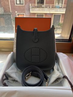 （分類：）位於 。 由 luxshopperholic 提交（商品編號 1466858734，圖片 1）。簡介： 。