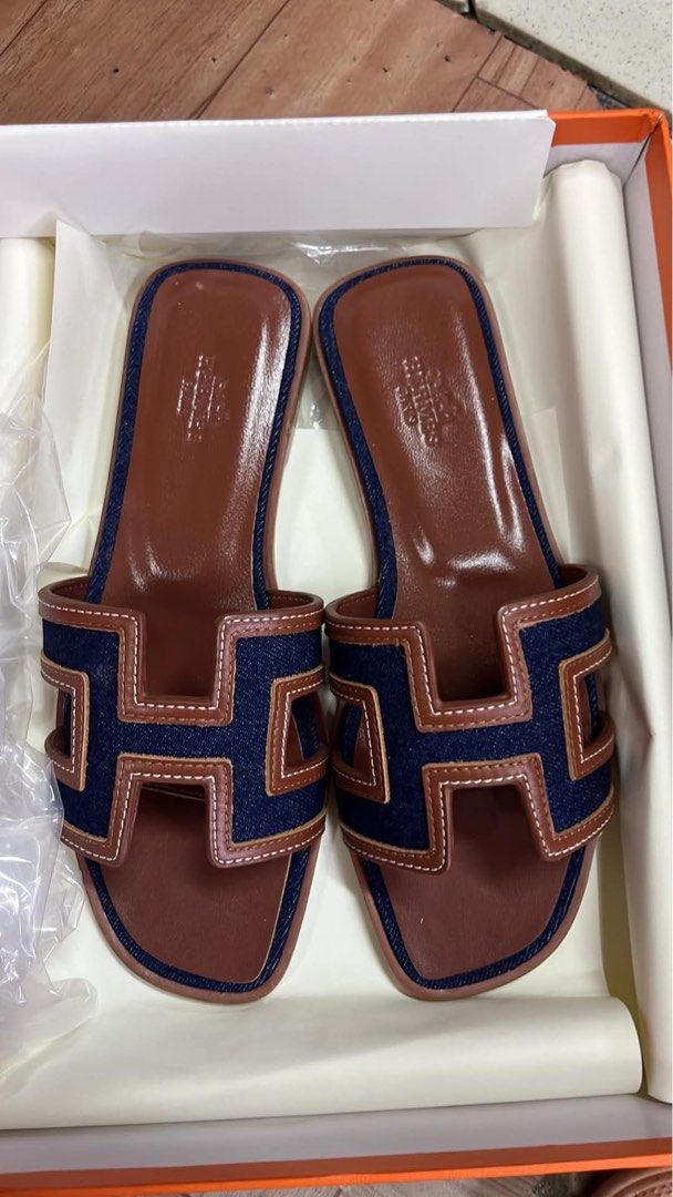 HERMES ORAN SLIP ON SANDALS (Category: Family Planning) located in Angeles City. Submitted by migs_font29 (Listing ID 1466785168, Image 1). Description: .