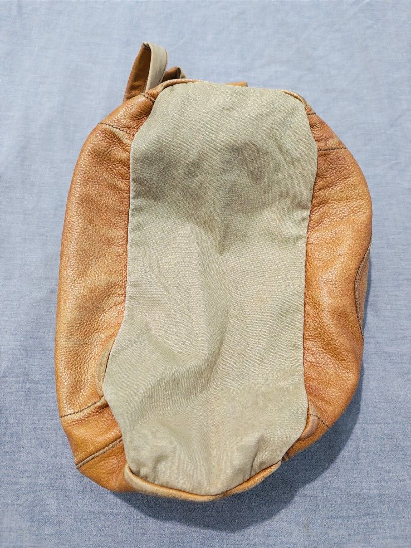 Hiroshima Japan leather tote bag (Category: Sling Bags) located in Baguio. Submitted by used_clothing2600 (Listing ID 1466929895, Image 3). Description: Hiroshima japan leather tote bag good condition signs of usage P 780.