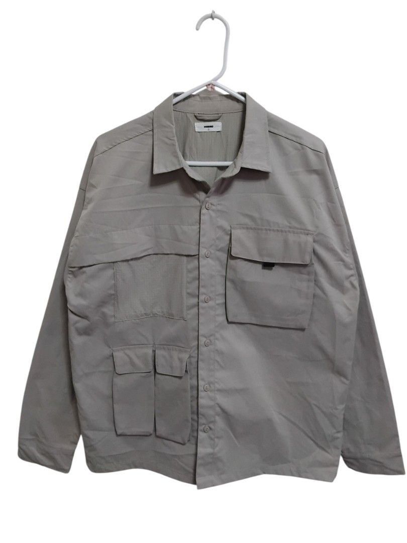 Hisso HK Cotton Spandex Multipocket Utility Shirt (Category: Tshirts & Polo Shirts ) located in Pasig City. Submitted by hustlexcurate (Listing ID 1466802969, Image 1). Description: Hisso HK Cotton Spandex Multipocket Utility Shirt Size LARGE Dimensions: 24X29.