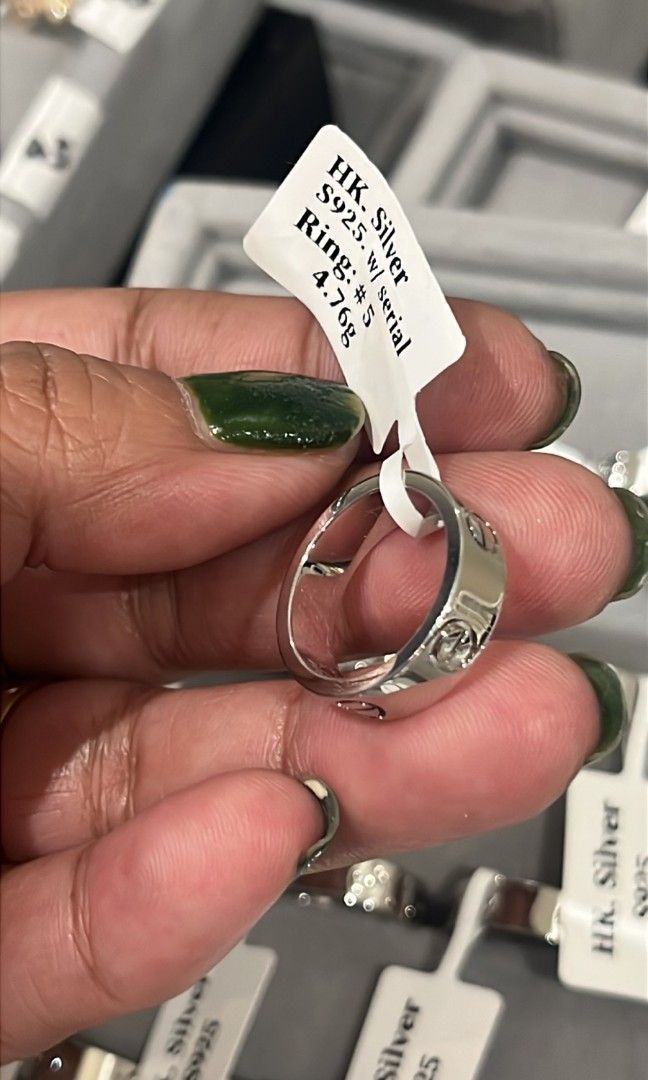 HK setting S925 Silver love ring (Category: Rings) located in Manila. Submitted by bhelgoldseller2ndaccount (Listing ID 1466787423, Image 2). Description: HongKong setting S925 Silver 850/g Brandnew Pm me for other details.