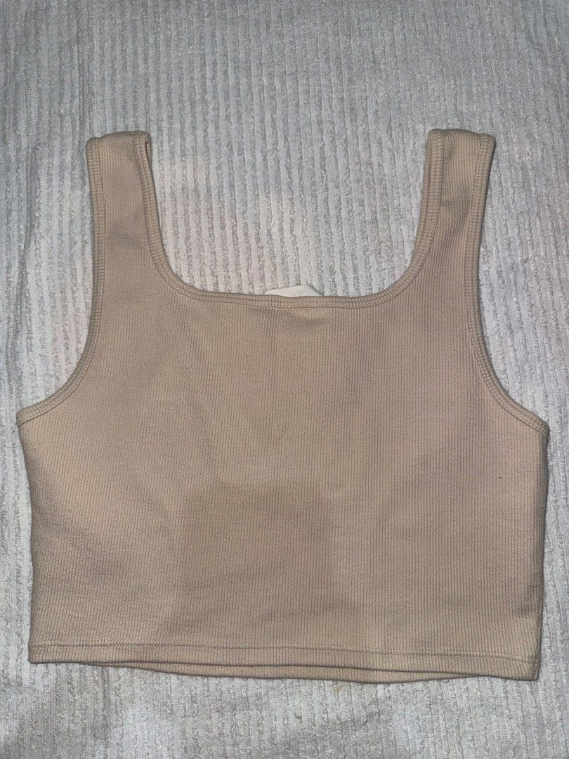 H&M Beige Tank Top (Category: Sleeveless) located in Naga. Submitted by sbcookieee (Listing ID 1466839831, Image 3). Description: .