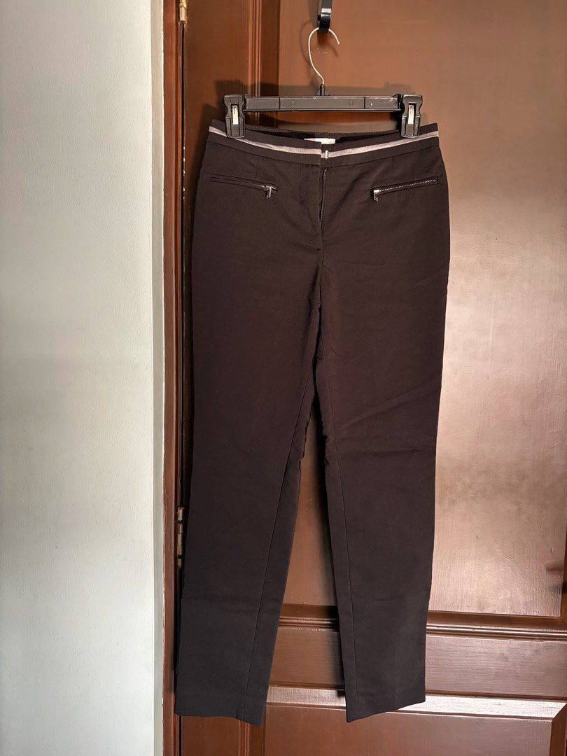 H&M black pants (Category: Other Bottoms) located in Manila. Submitted by urbanwear (Listing ID 1466918822, Image 1). Description: .