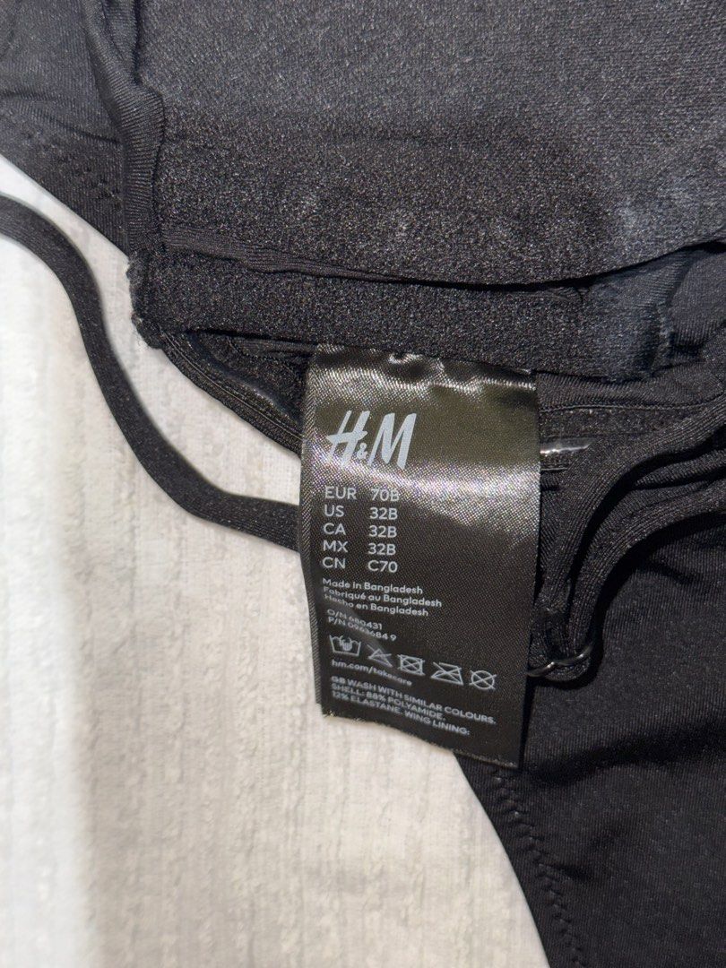 H&M Black Two Piece Swimwear (Category: Bikinis & Swimsuits) located in Naga. Submitted by sbcookieee (Listing ID 1466839219, Image 2). Description: .