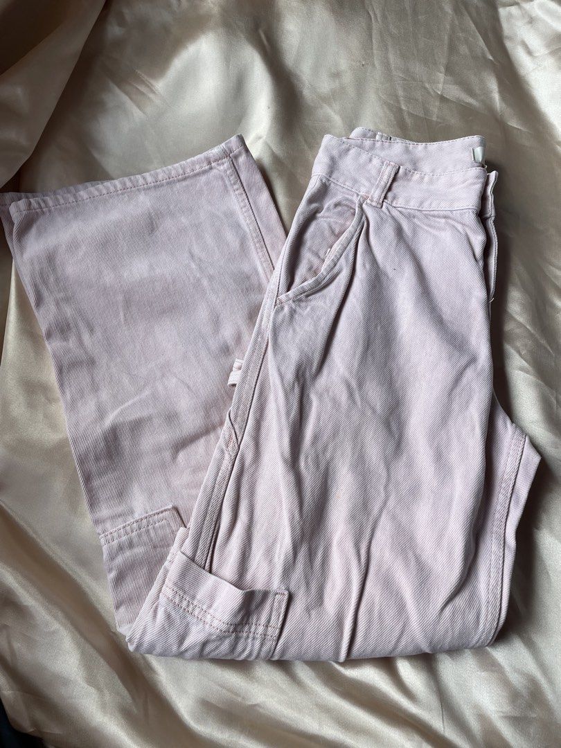 H&M Cargo Denim Light Pink Pants (Category: Jeans) located in Baguio. Submitted by babycece (Listing ID 1466968742, Image 2). Description: .
