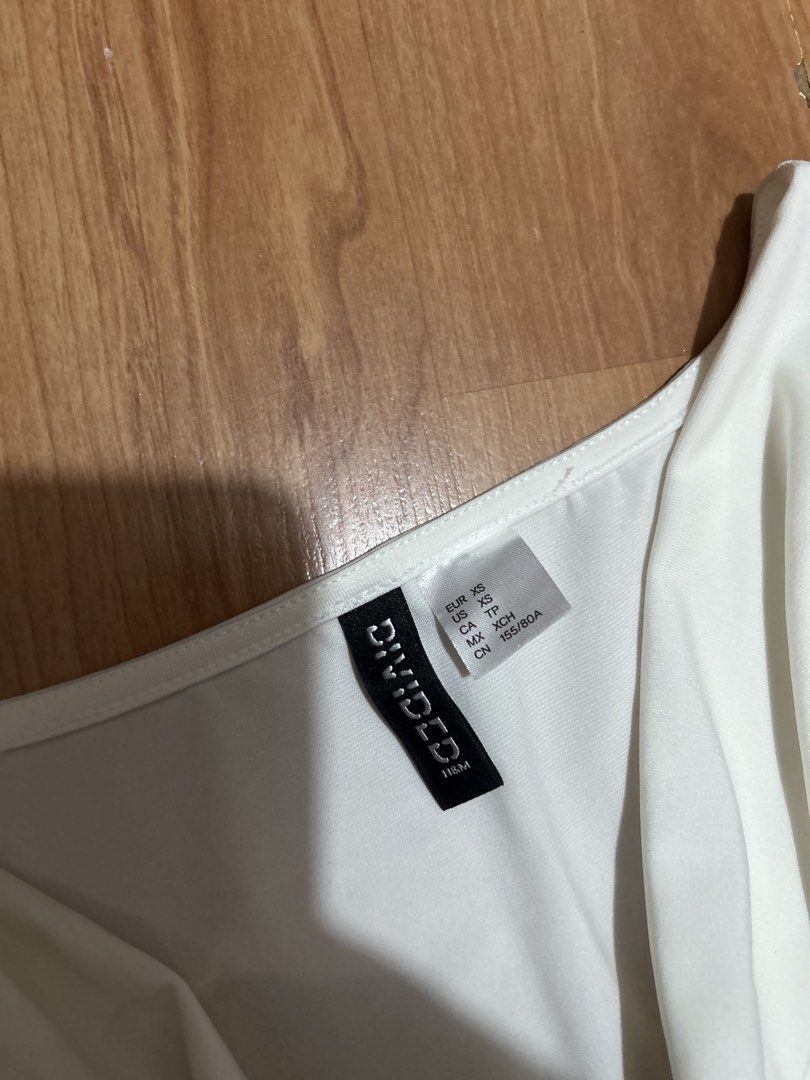 h&m divided cowl neck (Category: Sleeveless) located in Las Pinas. Submitted by ameothings (Listing ID 1466835372, Image 2). Description: LAST PRICE POSTED! DO NOT HAGGLE. size xs — NO WHEN WORNS — dm if interested!.