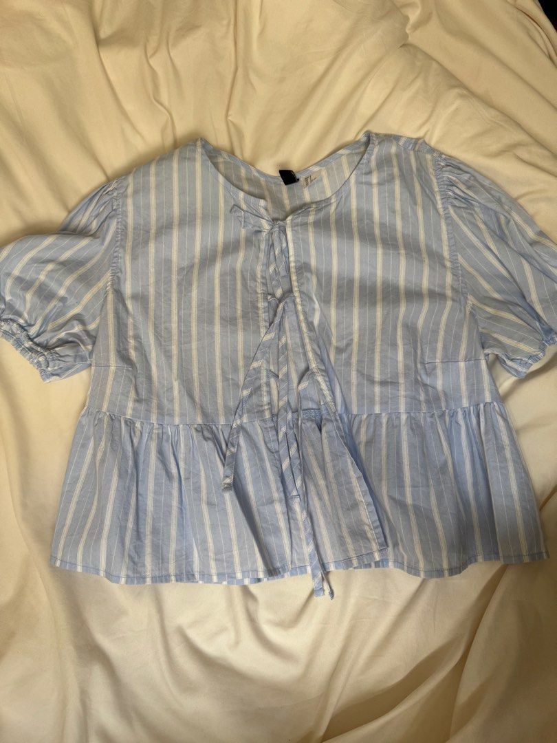 H&M Poplin Top (Category: Blouses) located in Davao. Submitted by charmisokay (Listing ID 1466803700, Image 2). Description: location: Metro Manila, Taft Avenue mop: G-cash or BDO mod: J&T or Lalamove.