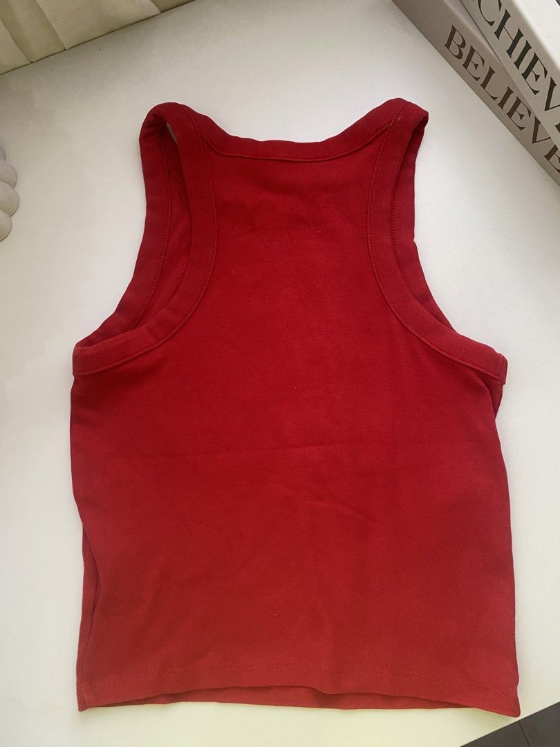 H&M Red Halter Top (Category: Sleeveless) located in Iloilo. Submitted by chelseyywz (Listing ID 1466859877, Image 3). Description: Bought it in the kid’s section before because i like the design hahaha. Can fit XS-S ❤️.