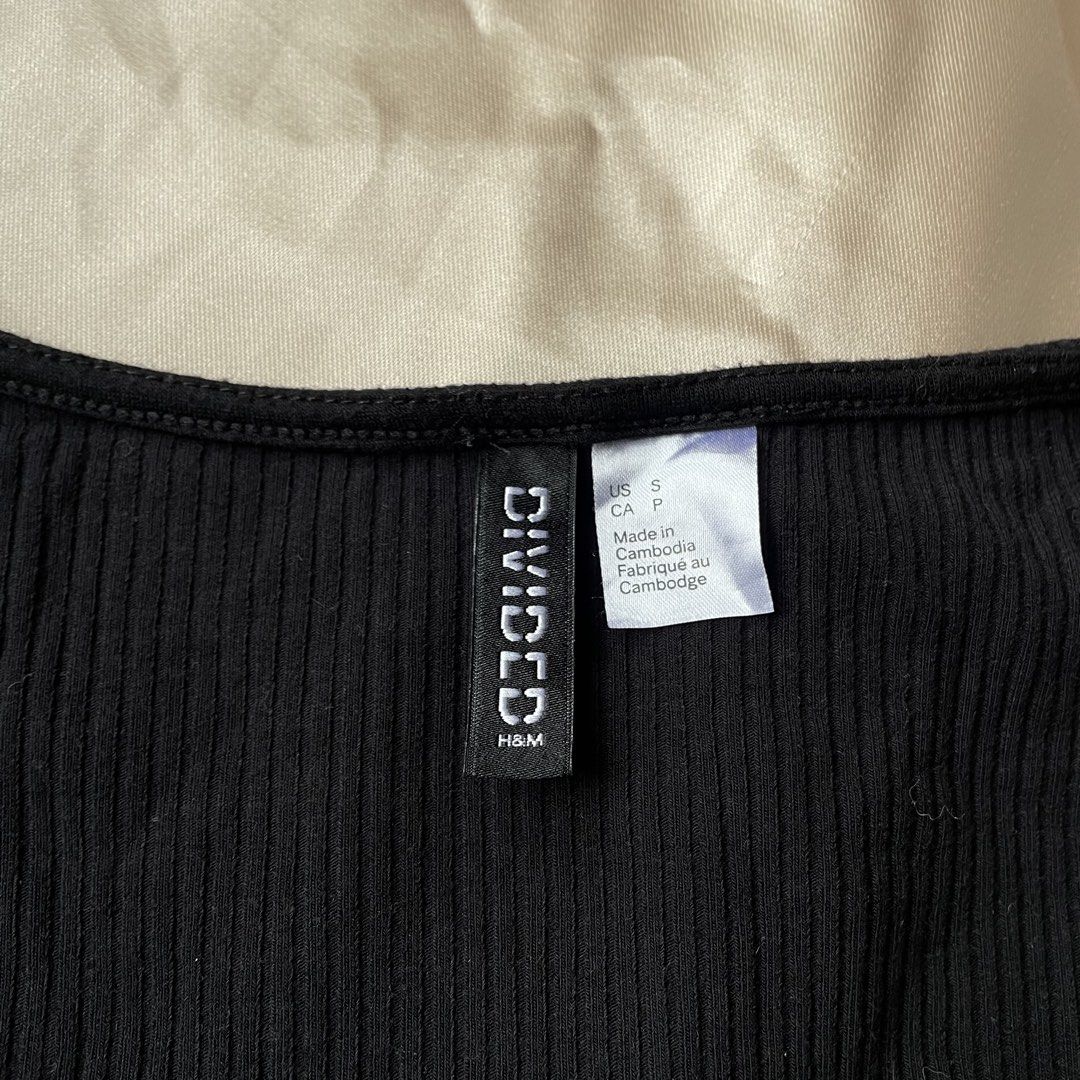 H&M Ribbed Knit Longsleeves (Category: Longsleeves) located in Baguio. Submitted by babycece (Listing ID 1466969179, Image 2). Description: .