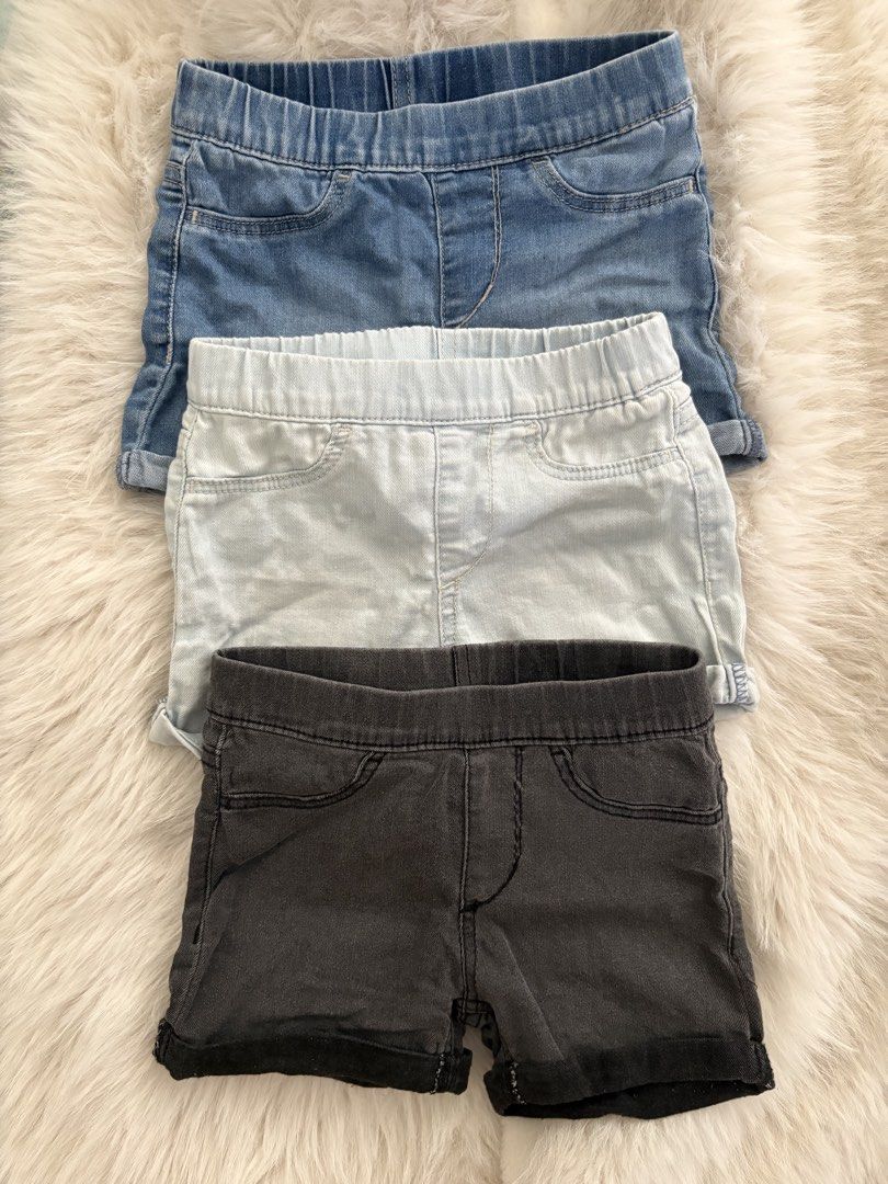 H&M Stretchable Shorts Girls (Category: Babies & Kids Fashion) located in Cavite. Submitted by foxiearcher (Listing ID 1466826388, Image 1). Description: 1-3y/o MOP: Maya/Bank Transfer MOD: GogoXpress.