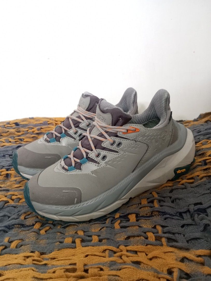 Hoka shoes (Category: Sneakers) located in Baguio. Submitted by Dominick_II (Listing ID 1466775159, Image 1). Description: Hoka Anacapa Low GTX Chunky shoes Grey with teal accents Waterproofing: Gore-Tex Traction: Vibram Megagrip outsoles with plenty of tread Cushioned foam midsoles for long-distance treks Size : 7US men (fits 8.5US wmns) 40EU / 25CM / 6UK Php 2,000 only.