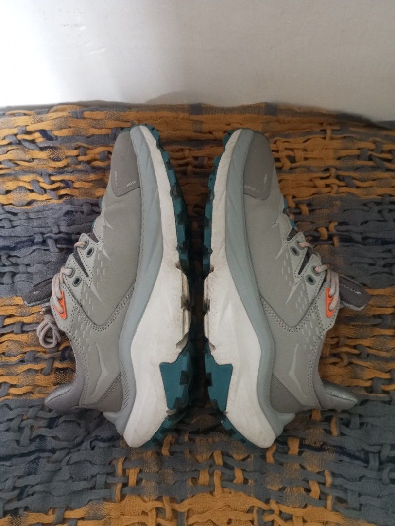 Hoka shoes (Category: Sneakers) located in Baguio. Submitted by Dominick_II (Listing ID 1466775159, Image 3). Description: Hoka Anacapa Low GTX Chunky shoes Grey with teal accents Waterproofing: Gore-Tex Traction: Vibram Megagrip outsoles with plenty of tread Cushioned foam midsoles for long-distance treks Size : 7US men (fits 8.5US wmns) 40EU / 25CM / 6UK Php 2,000 only.