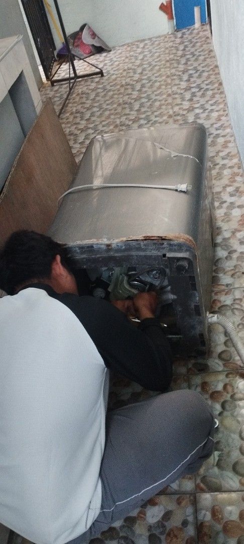 Home service repair appliances (Category: Washing Machines and Dryers) located in Manila. Submitted by raredeer_f73f54 (Listing ID 1466942245, Image 1). Description: HOME SERVICE REPAIR ✅ AUTOMATIC WASHING MACHINE 👉TOP LOAD 👉 FRONT LOAD ✅MANUAL WASHING M, ✅DRYER ✅ ELECTRIC FAN ✅ REFRIGERATOR (REF) ❗DEEP CLEANING LAUNDRY AUTOMATIC / COMERCIAL 👉 AIRCON CLEAN🫧 SPLIT TYPE 📍 TYPE 📞#09367781750 +09346181554 / #09345403083 DIRECTLY MASSAGE 🔑 ANNY