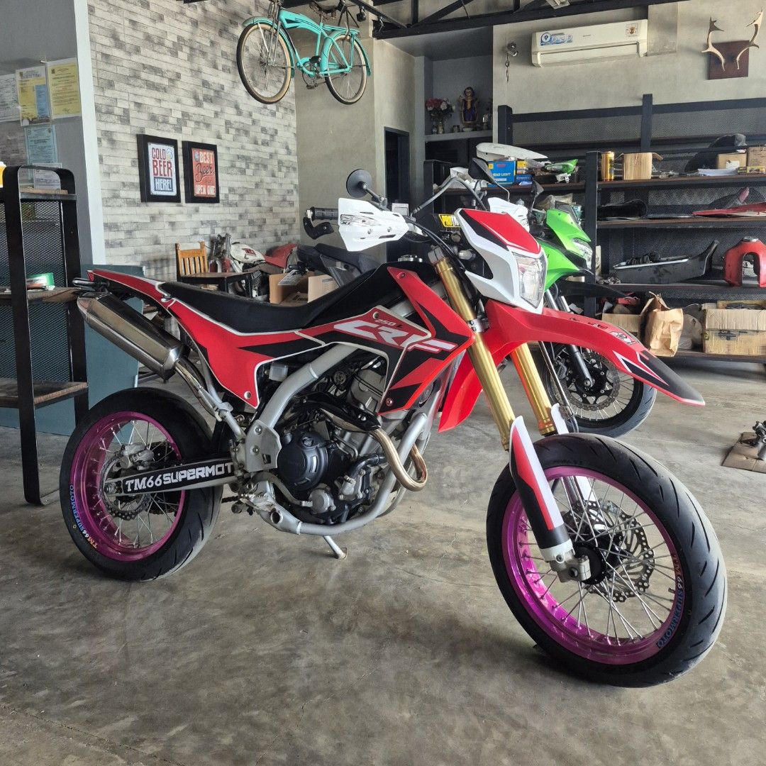 Honda CRF 250 L Supermoto Custom (Category: Motorbikes for Sale) located in Cebu City. Submitted by themanoy66 (Listing ID 1466903835, Image 1). Description: 2014 CRF250L. 38k mileage. Cebu City. Price 170k! Made in Japan Updated LTO registration Custom full exhaust system Brand new wheels & tires Decals by Hersticker Protaper Pastrana bend fatbar Zeta hand guards JFG seat cover Engine in perfect condition(serviced) New pads, bearings, filters et