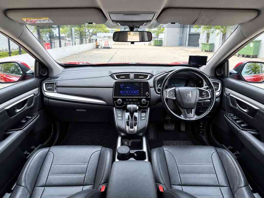 Honda CR-V 1.5 Turbo 5-Seater (A) (Category: Used Cars) located in Singapore. Submitted by sgcarchoicewc (Listing ID 1466811267, Image 3). Description: Sales Contact: Casper Lim tel:90687290 .