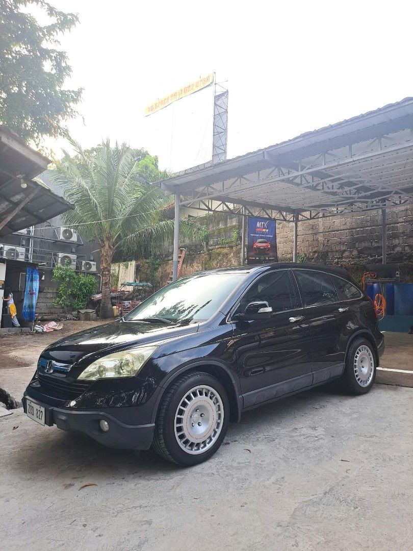 Honda CR-V 2.0 (A) (Category: Used Cars) located in Muntinlupa City. Submitted by everythingunderthesun05 (Listing ID 1466805679, Image 1). Description: message me for detailed description.