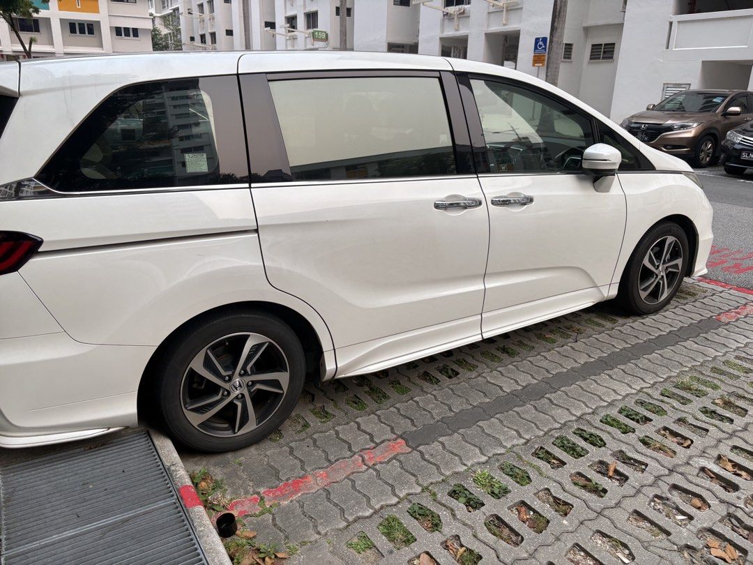 Honda Odyssey 2.4 EXV-S CVT SR Auto (Category: Used Cars) located in Singapore. Submitted by playground1 (Listing ID 1466774685, Image 3). Description: Well taken care of and serviced regularly. MPV 7 seater With second row captain seats. Fully adjustable..