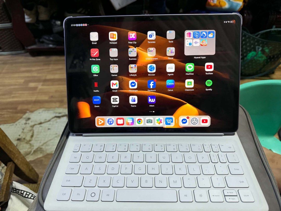 HUAWEI MATEPAD 2025 (Category: Android) located in Quezon City. Submitted by nix02 (Listing ID 1466884841, Image 1). Description: FOR SALE!! NEED PO NG CASH EMERGENCY 🥺 HUAWEI MATEPAD 11.5 (2025) 8/256GB INCLUSION ORIG CHARGER BOX TABLET POUCH MAGNETIC KEYBOARD WITH CASE MAGANDA PO ANG KEYBOARD 🥰 16800.